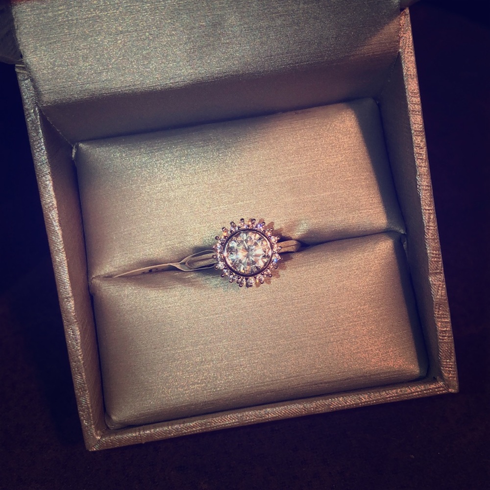 Dazzling Beautiful Ring